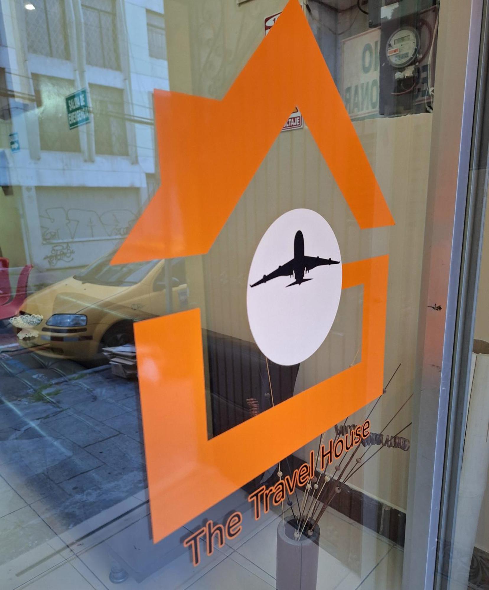 The Travel House Hotel Quito Exterior photo